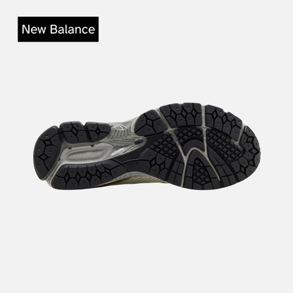 New Balance 860v2 'Sea Salt Gold Metallic'
