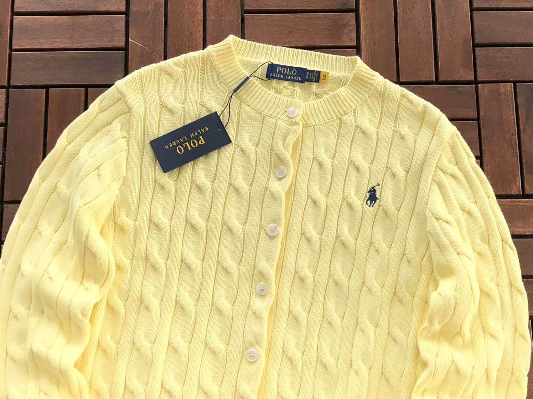 Raulph Lauren Sweater